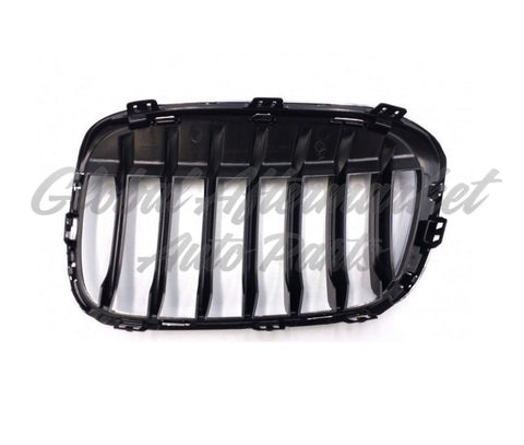 GRILLE RH PTD SILVER W/CHROME FRAME FOR X-LINE MODEL