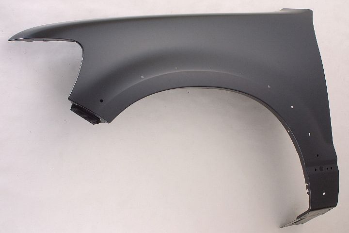 FENDER FR LH XLT W/FLARE HOLE CAPA