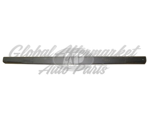 TAILGATE MOULDING UPPER BLACK (W/O INTEGRATED STEP)