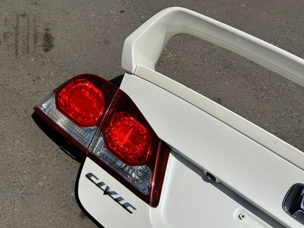 JDM 2009-2011 Honda Civic/Acura CSX Rear End Conversion Trunk Spoiler Trunk Light