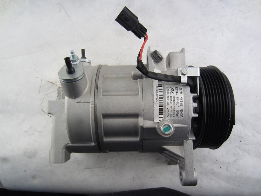 AC COMPRESSOR V6