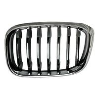 GRILLE LH CHROME FRAME W/BLACK SLATS/CHROME FR EDGE W/O M-PKG