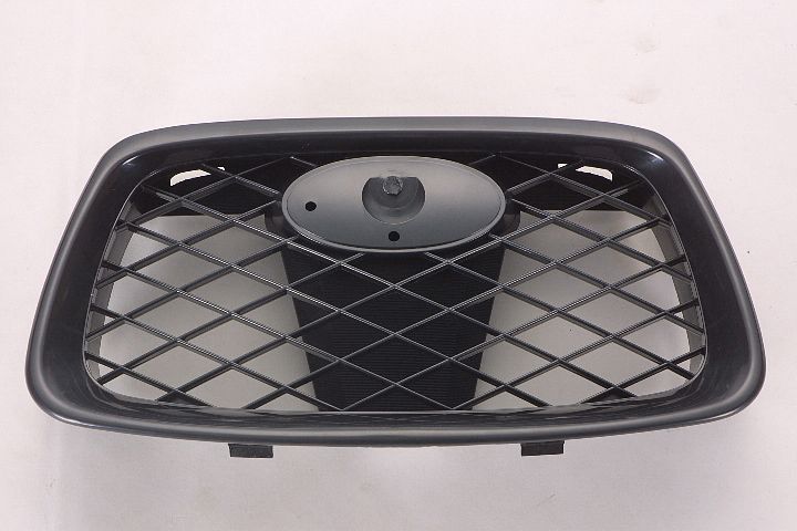 GRILLE CENTER MATT-BLACK EXPT OUTBACK