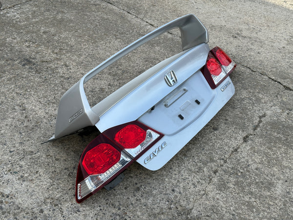 JDM 2009-2011 Honda Civic/Acura CSX Rear End Conversion Trunk Spoiler Trunk Light