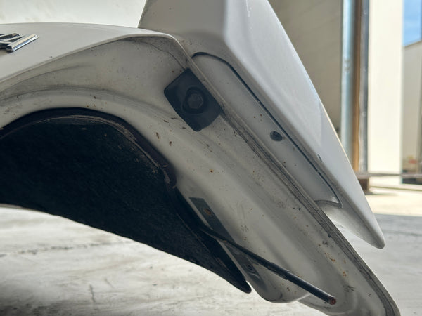 Jdm Toyota Altezza 2001-2005 Trunk with Wing Spoiler Sedan Lexus Is300 SXE10