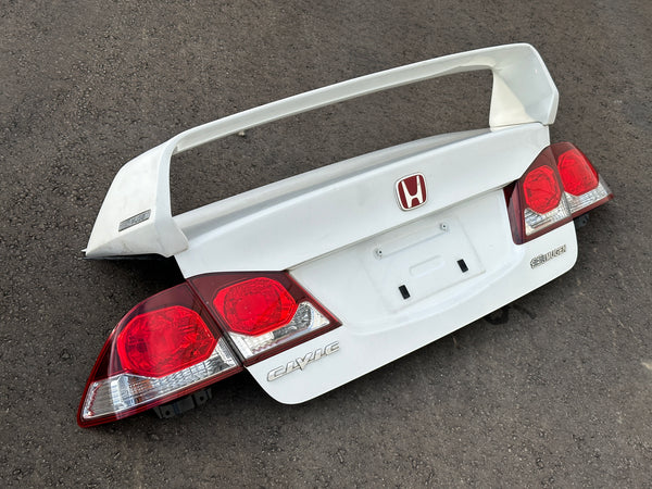 JDM 2009-2011 Honda Civic/Acura CSX Rear End Conversion Trunk Spoiler Trunk Light