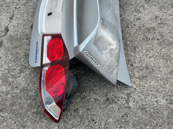 JDM 2009-2011 Honda Civic/Acura CSX Rear End Conversion Trunk Spoiler Trunk Light