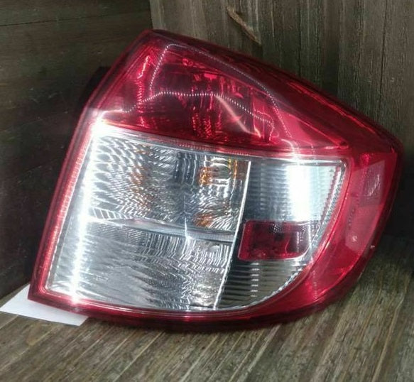 TAIL LAMP RH SDN HQ