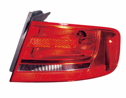 TAIL LAMP RH BULB TYPE SDN HQ