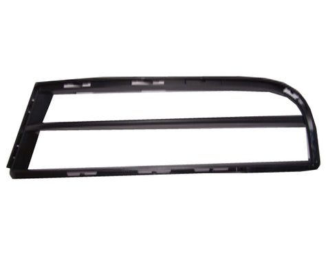 GRILLE LOWER LH W/M PKG 135I