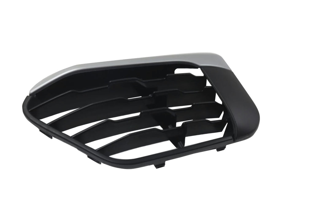 GRILLE LOWER LH PTD BLACK W/SILVER MOULDING W/O SENSOR X-LINE MODEL
