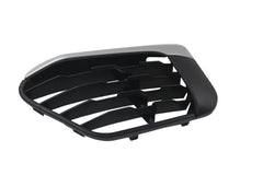 GRILLE LOWER LH PTD BLACK W/SILVER MOULDING W/O SENSOR X-LINE MODEL