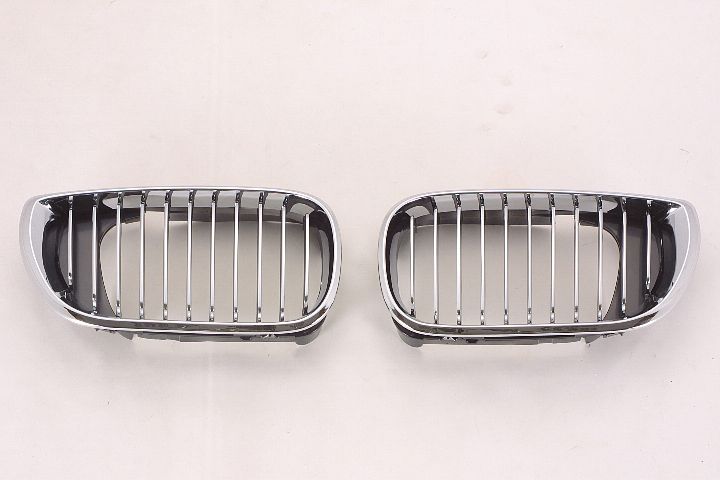 GRILLE LH CHROME.BLACK