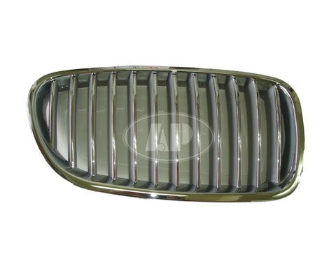 GRILLE RH CHROME/SILVER