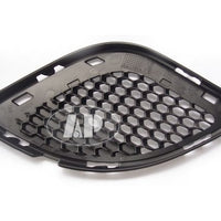 GRILLE LOWER RH OUTER MATTE-BLACK SRT-8