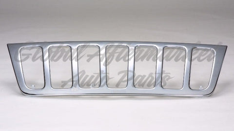 GRILLE CHROME LAREDO