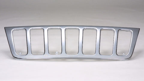 GRILLE CHROME LAREDO