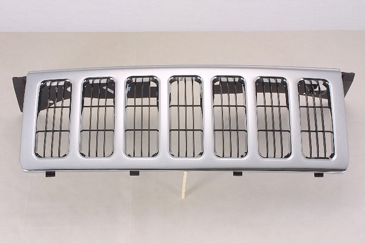 GRILLE MATT-BLACK W/CHROME MLDG