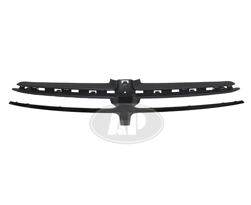 GRILLE CENTER INSERT