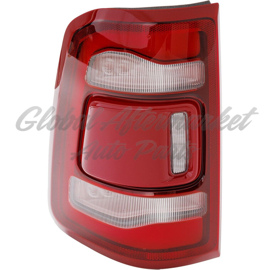TAIL LAMP LH LED RED CENTER LENS / TRIM W/O BLIND SPOT HQ