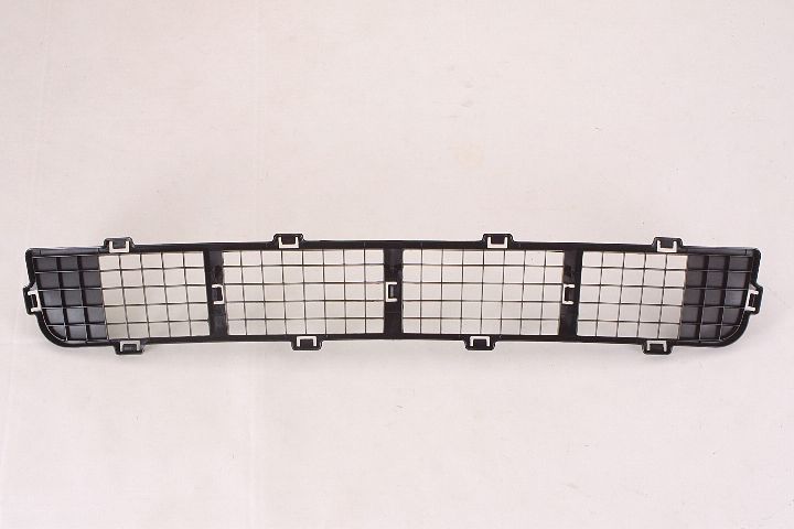 GRILLE LOWER MATT BLACK