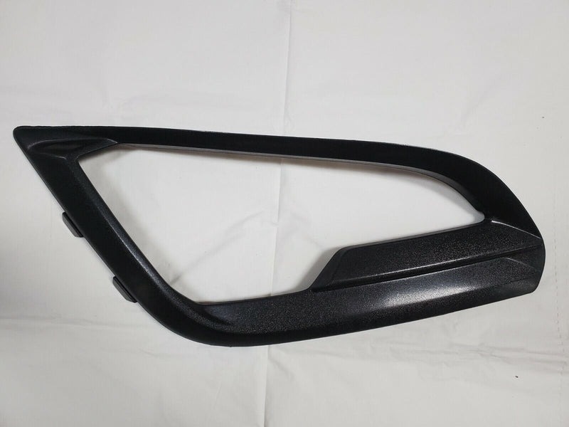FOG LAMP BEZEL FR RH TEXTURED