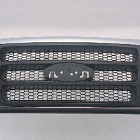GRILLE CHROME/BLACK W/BARS EXCLUDE HERITAGE MODEL
