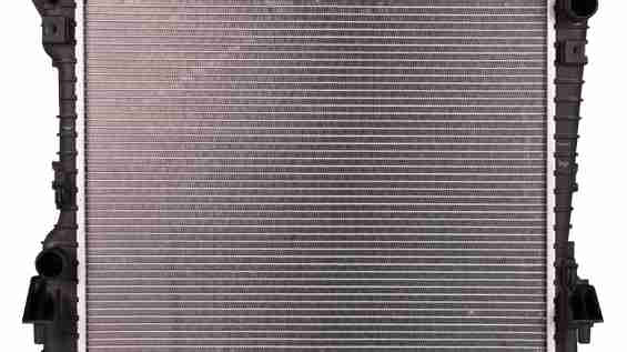 RADIATOR (13205) 3.7/5.0L