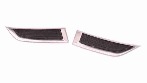 GRILLE LOWER RH OUTER UPPER MATTE-BLACK W/CHROME MLDG