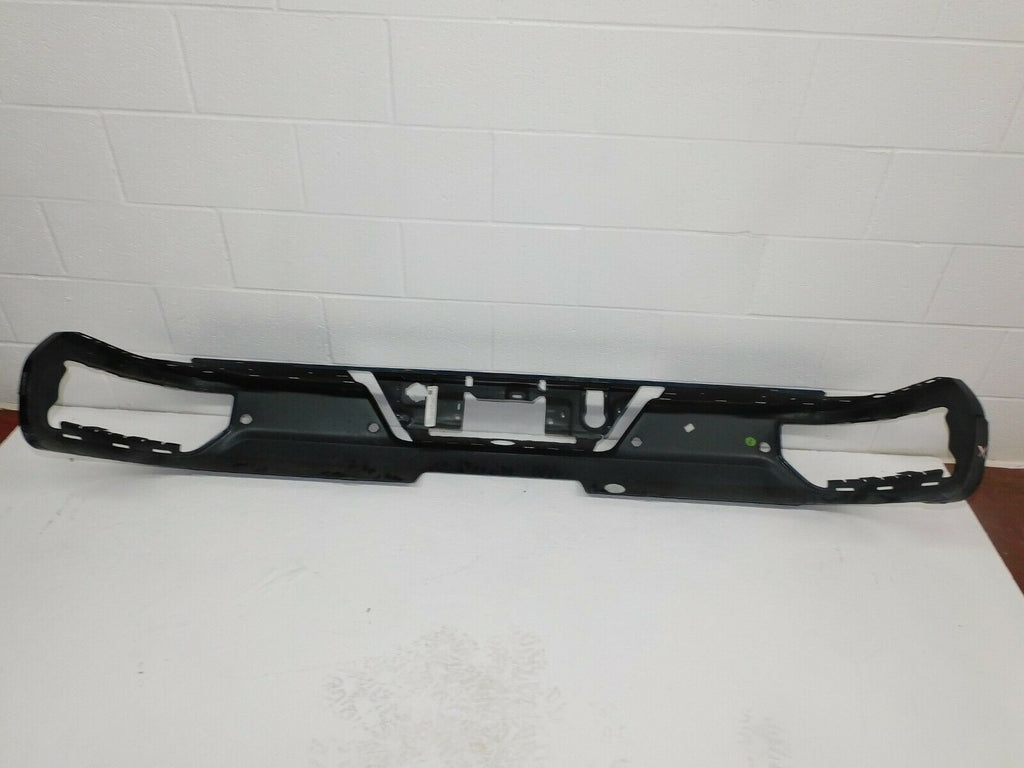 BUMPER RR ASSY BLACK W/ SINGLE EXHAUST / BLIND SPOT BRACKETS / SENSOR / DUAL RR WHEEL