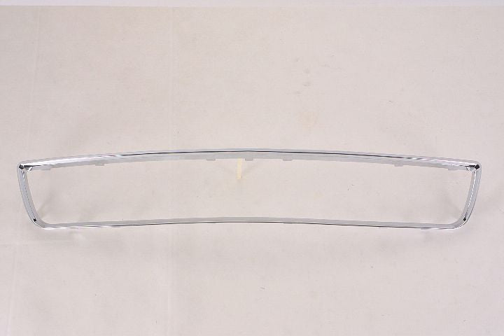 GRILLE MOULDING LOWER EXCLUDE SS MODEL SATIN NICKEL