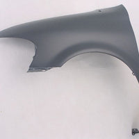 FENDER FR RH W/ANTENNA HOLE