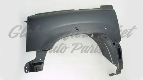 FENDER FR RH W/CLAD HOLE