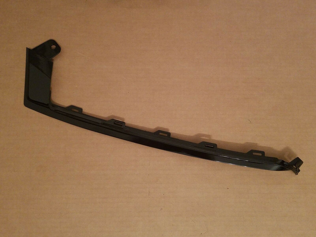 BUMPER MOULDING FR RH LOWER PTD BLACK