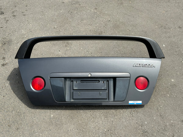 JDM 2001-2005 Toyota Altezza Lexus IS300 Trunk with Spoiler with Carbon Fiber Insert