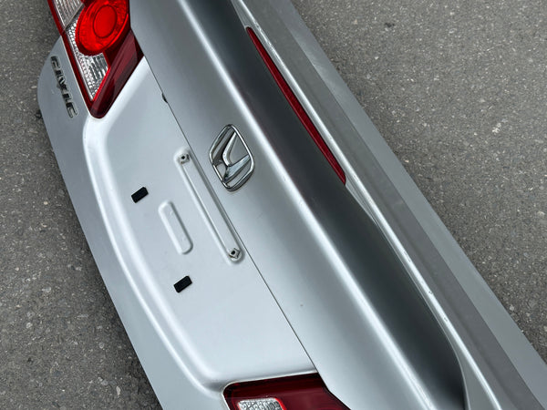 JDM 2006-2008 Honda Civic/Acura CSX Rear End Conversion Rear Trunk + Bumper + TailLights + Sideskirts