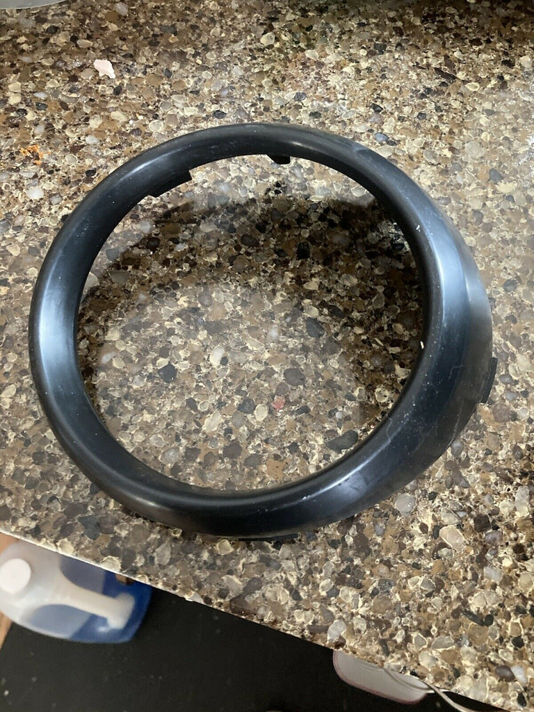 FOG LAMP BEZEL FR RH BLACK EXCLUDE TURBO/SPORT