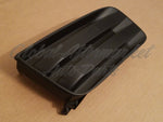 FOG LAMP COVER FR RH — photo 3