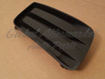 FOG LAMP COVER FR RH — photo 5