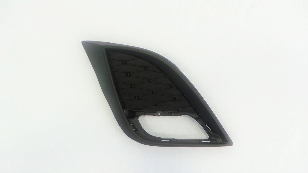 FOG LAMP BEZEL FR RH 2.0L BLACK