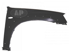 FENDER FR RH W/WHEEL MOULDING HOLE