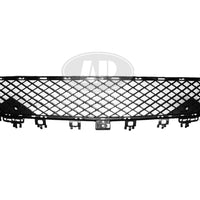 GRILLE LOWER CENTER W/AMG