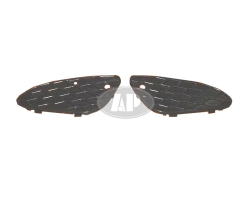 GRILLE LOWER RH OUTER W/O SPRT MATT-BLACK