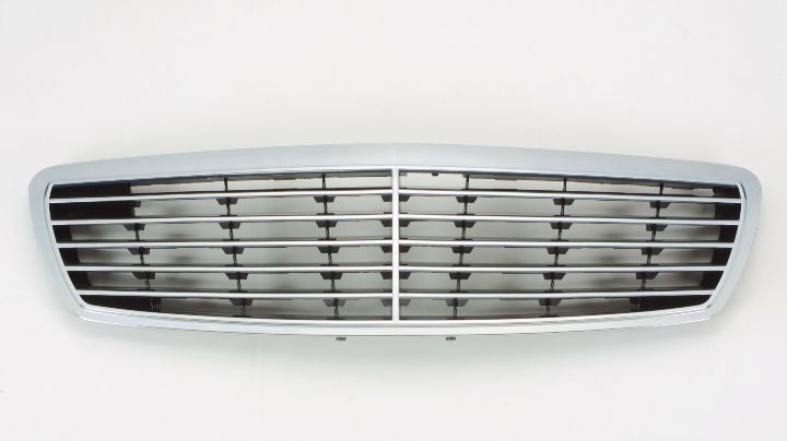 GRILLE BLACK W/CHROME FRAME (AVANTGARDE PKG)