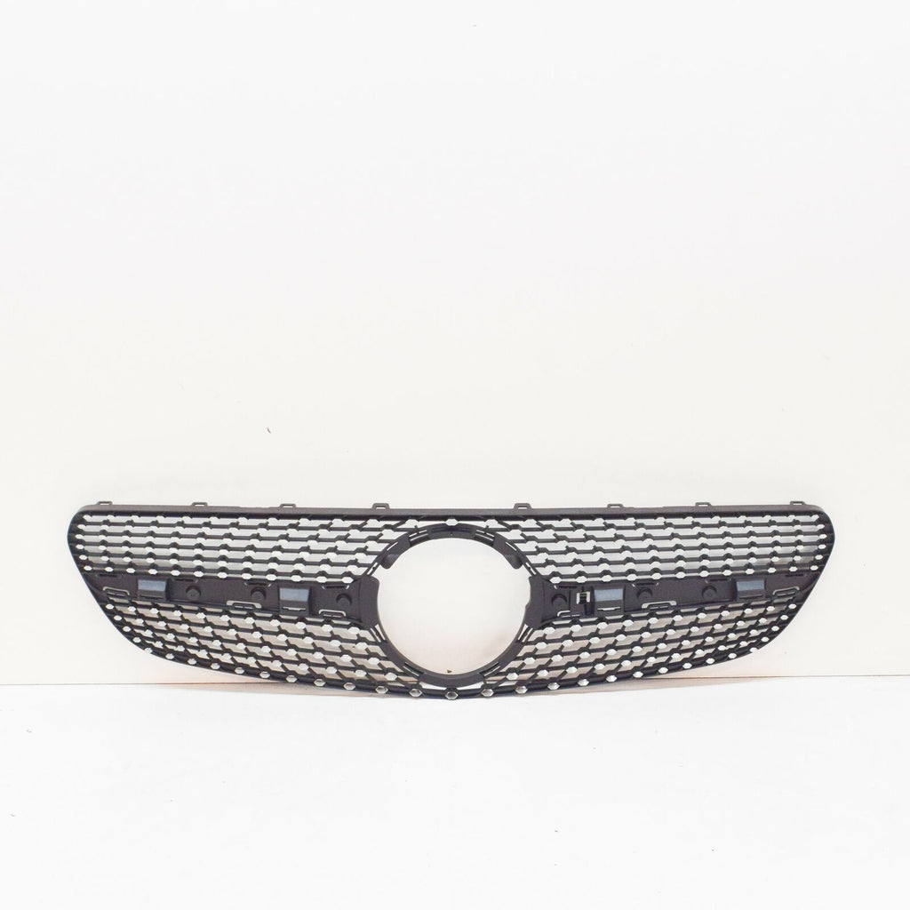GRILLE FR BLACK W/CHROME INDIVIDUAL SHAPED PATTERN/AMG W/O CAMERA
