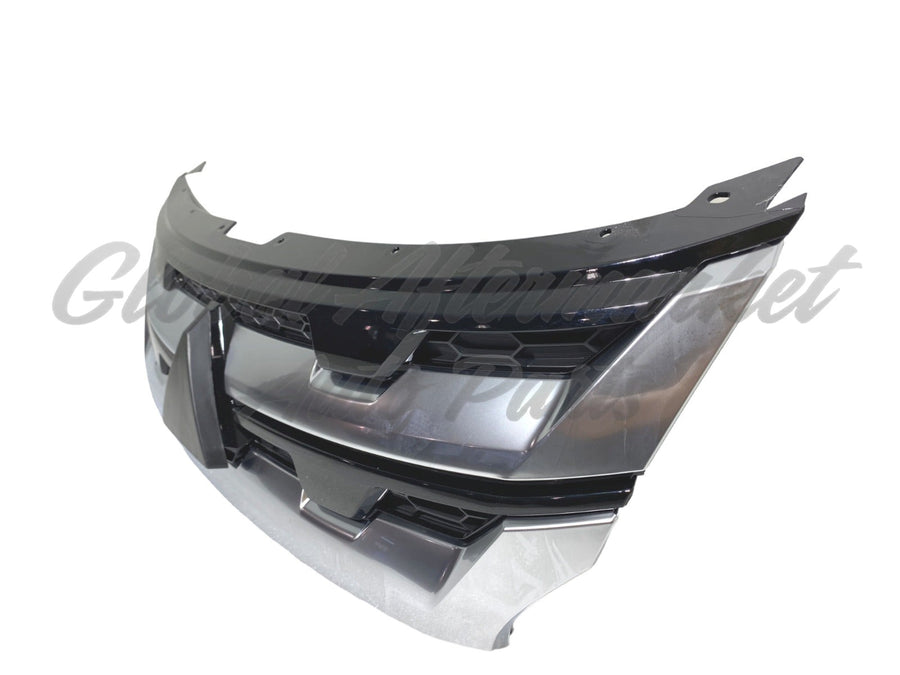 GRILLE FR SILVER/BLACK W/O EMBLEM