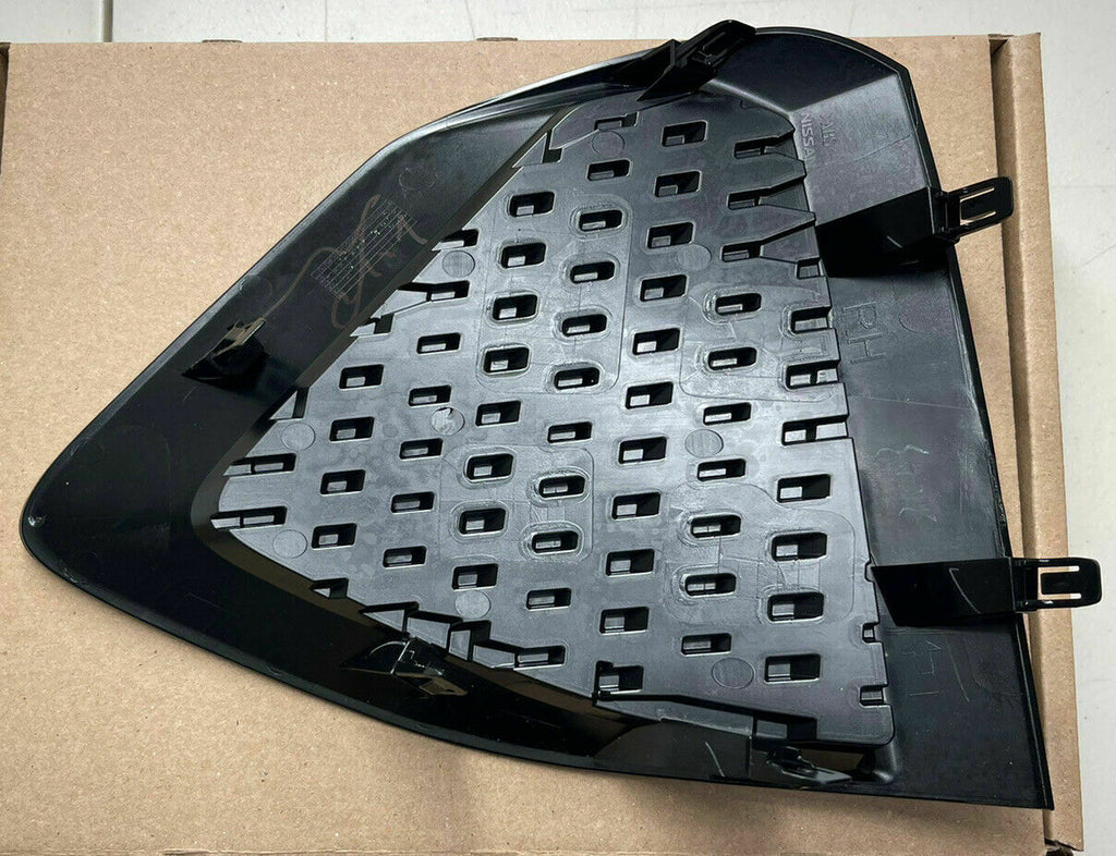 FOG LAMP COVER FR RH PTD BLACK