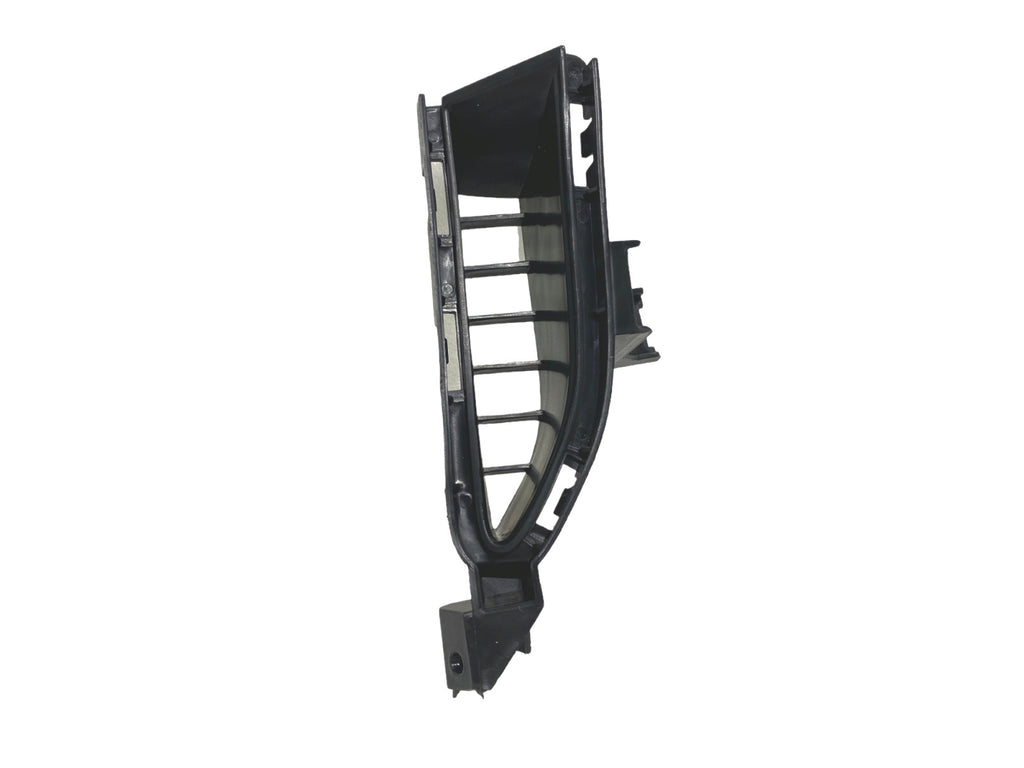 GRILLE LOWER FR RH BLACK US BUILT (MOUNT BELOW LAMP)