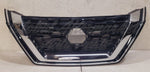 GRILLE FR GLOSS BLACK W/CHROME MOLDING W/O CAMERA US BUILT — photo 1