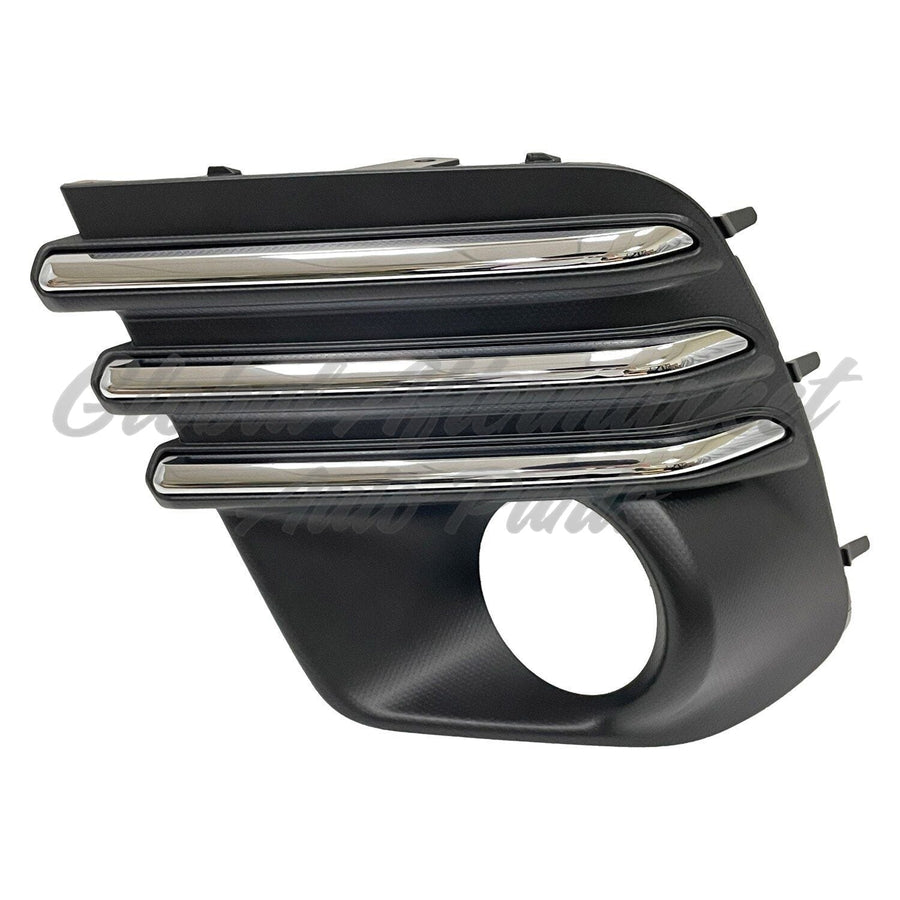 FOG LAMP BEZEL FR LH BLACK W/CHROME MOLDING STRIPS/ROUND HALOGEN FOG LAMPS EXCLUDE WILDERNESS/SPRT